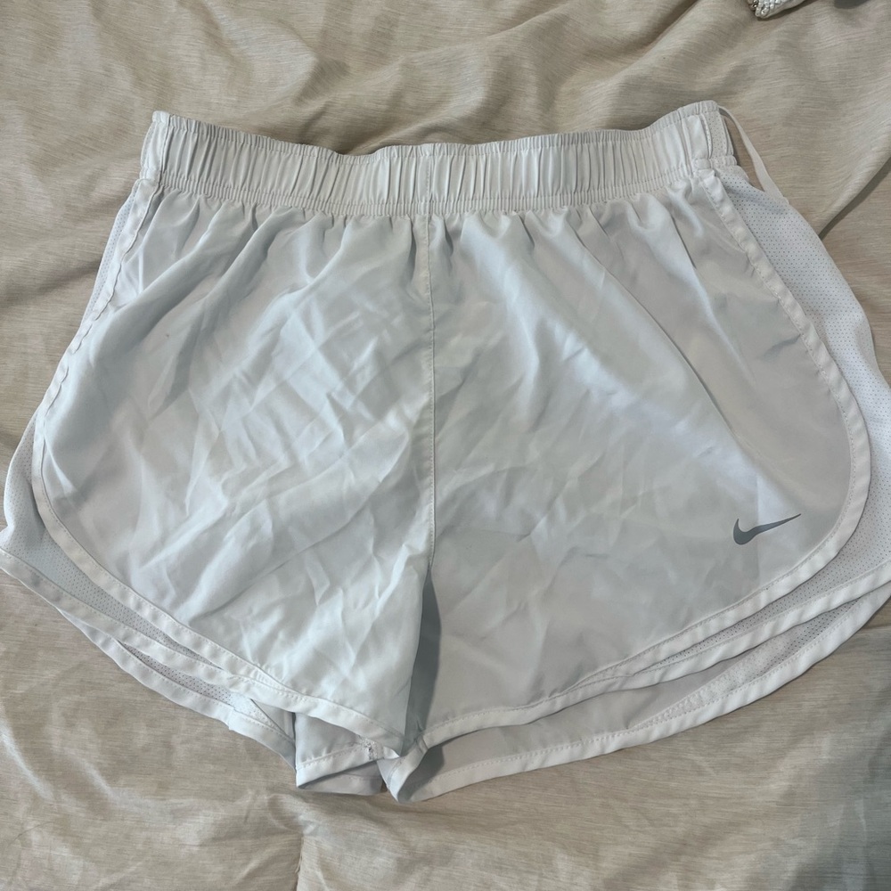 Nike women’s shorts white
